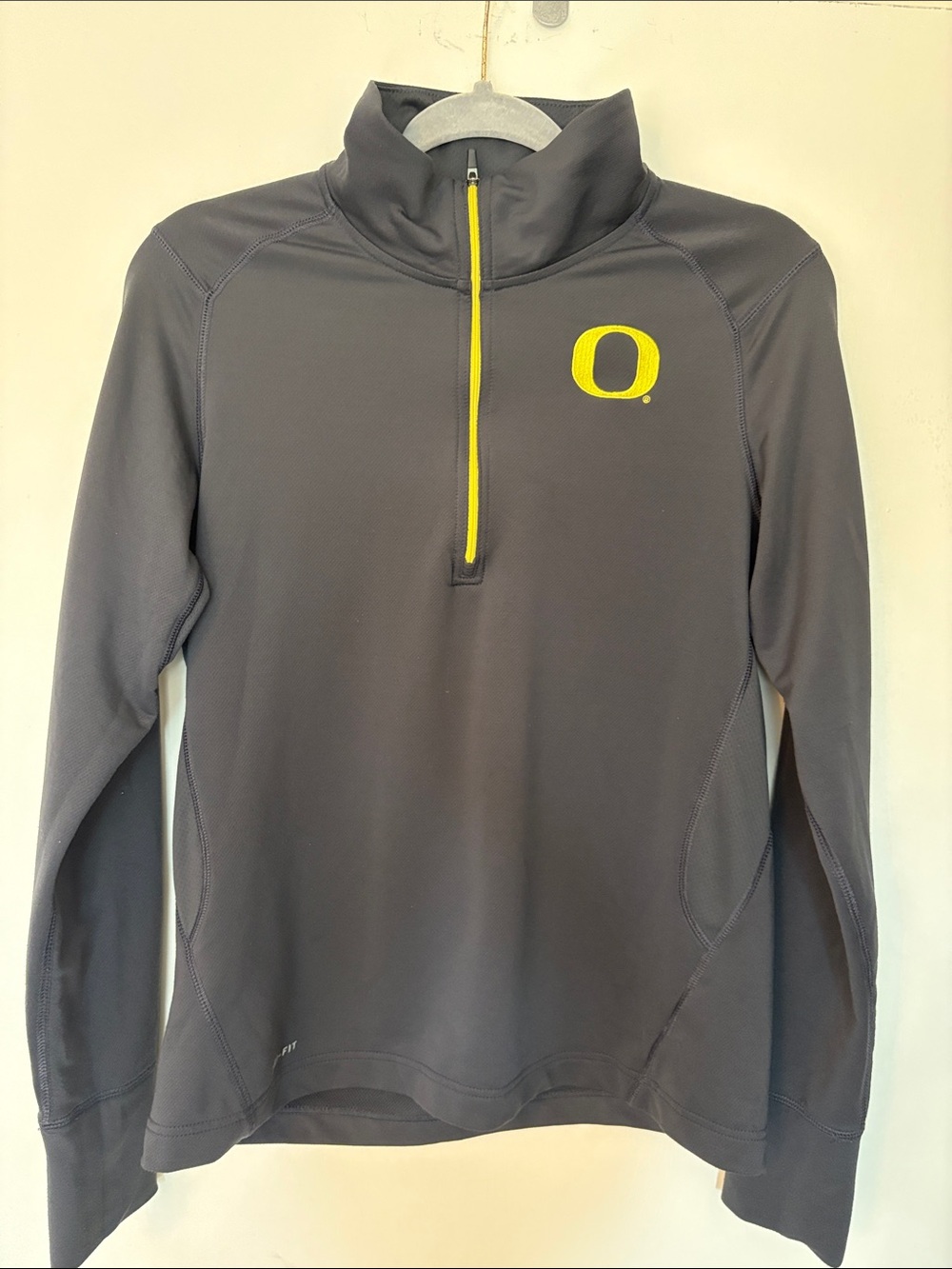 Nike Women’s Oregon Dark Gray Half-Zip Pullover (size M)